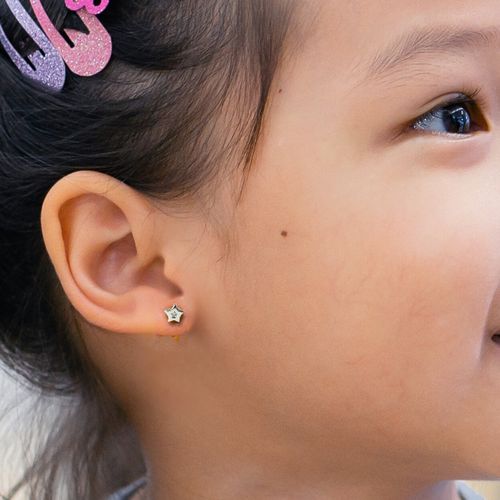 Twinkling Dinky Star Stud Earrings - The Perfect Gift for Little Girls!