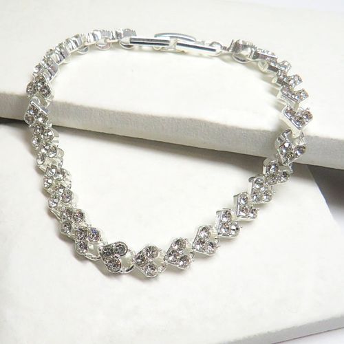 Diamante Heart Tennis Bracelet